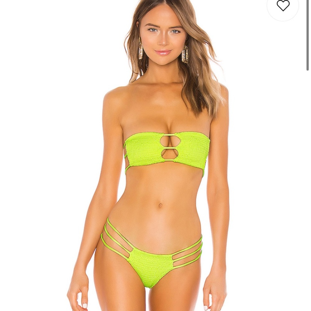 Indah BIKINI TOP NBW